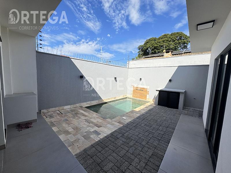 Casa com 03 quartos a venda em Maringá PR. Jd Alvorada. — foto 21