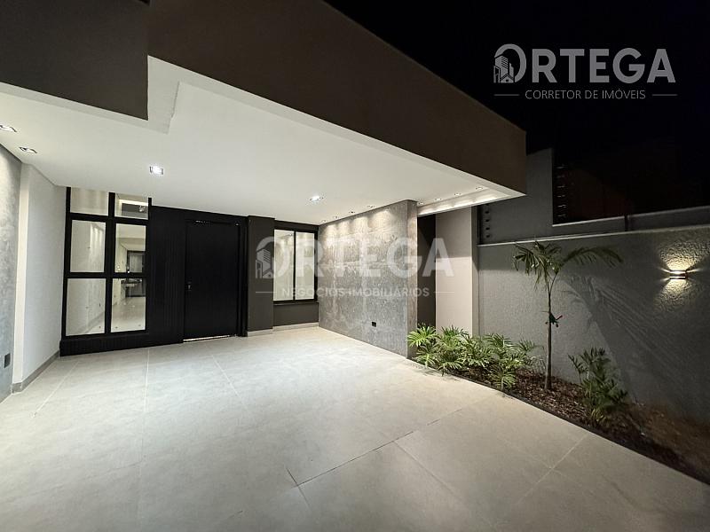 Casa com 03 quartos a venda em Maringá PR. 2 Jd. Alvorara. — foto 1