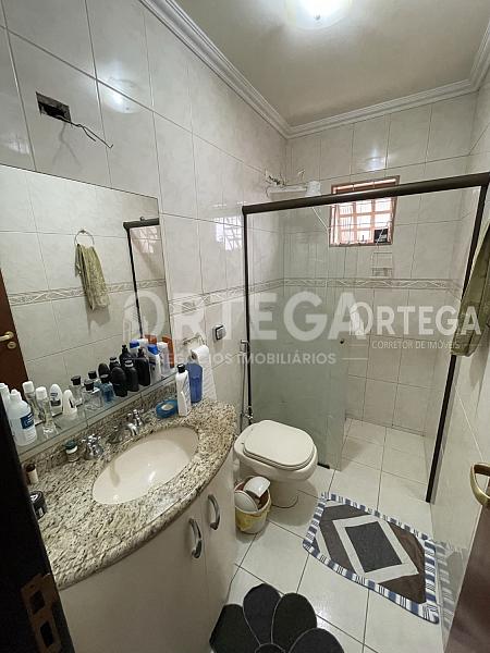 Prédio comercial e residencial a venda em Maringá PR. Jd. Alvorada. — foto 9