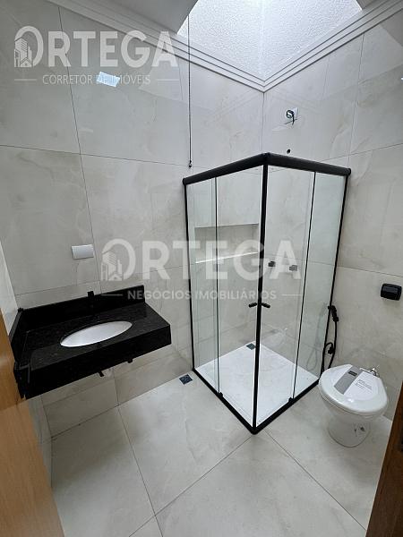 Casa com 03 quartos a venda em Maringá PR. Jd. Pinheiros. — foto 6