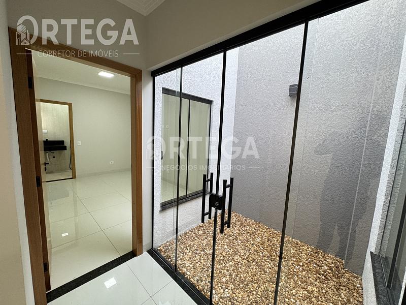 Casa com 03 quartos a venda em Maringá PR. Jd. Pinheiros. — foto 9