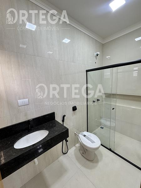 Casa com 03 quartos a venda em Maringá PR. Jd. Pinheiros. — foto 11