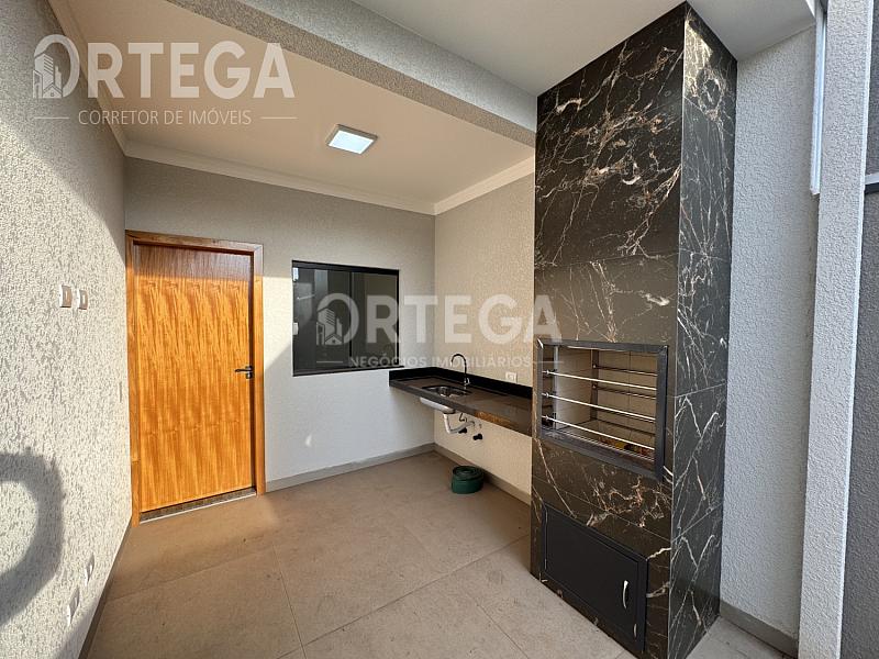 Casa com 03 quartos a venda em Maringá PR. Jd. Pinheiros. — foto 14