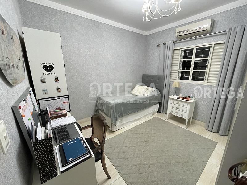 Casa com 04 quartos a venda em Maringá PR. Jd.Italia. — foto 10