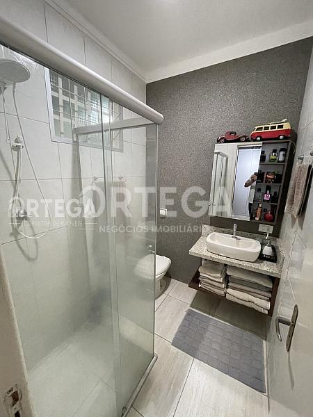 Casa com 04 quartos a venda em Maringá PR. Jd.Italia. — foto 9