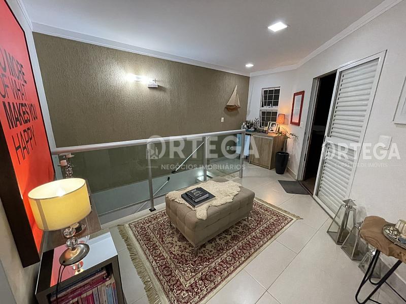 Casa com 04 quartos a venda em Maringá PR. Jd.Italia. — foto 17