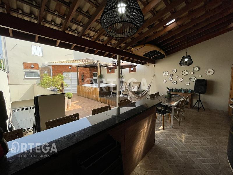Casa com 04 quartos a venda em Maringá PR. Jd.Italia. — foto 22