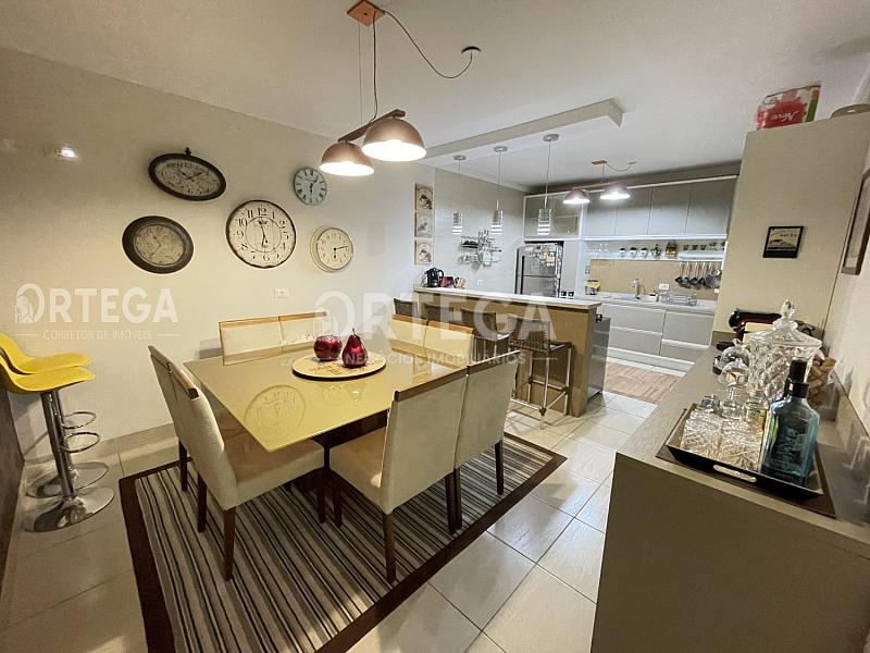 Casa com 04 quartos a venda em Maringá PR. Jd.Italia. — foto 4