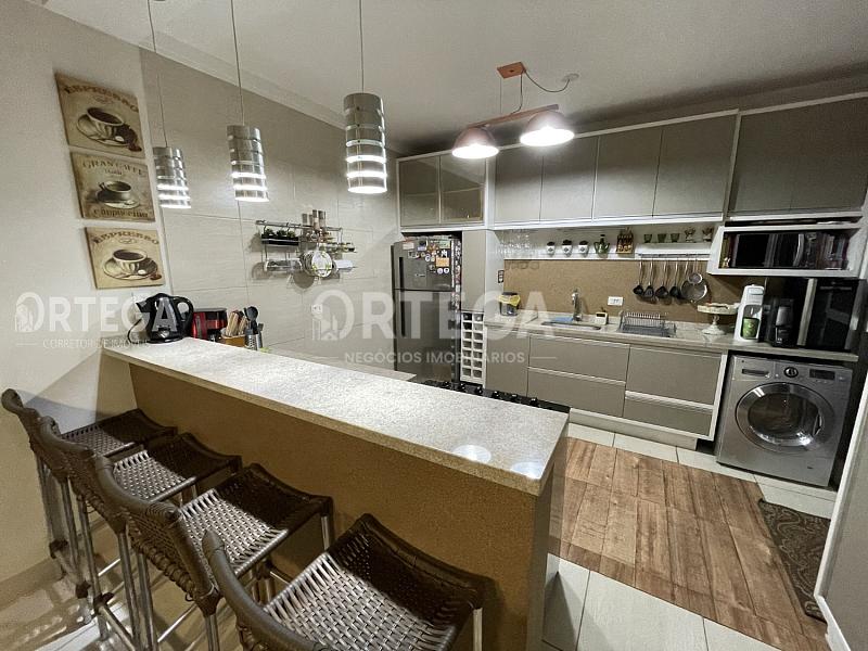 Casa com 04 quartos a venda em Maringá PR. Jd.Italia. — foto 5