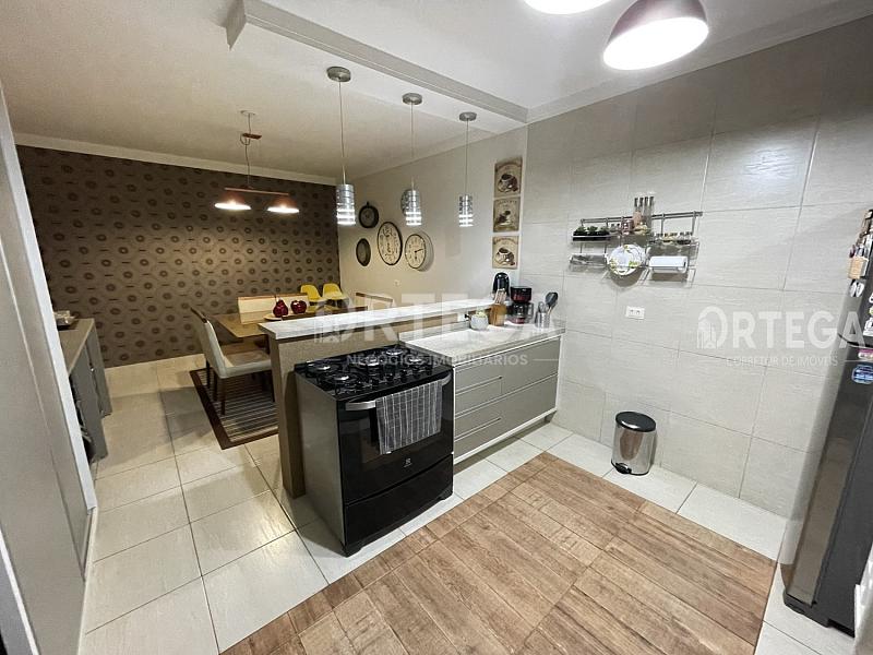 Casa com 04 quartos a venda em Maringá PR. Jd.Italia. — foto 6