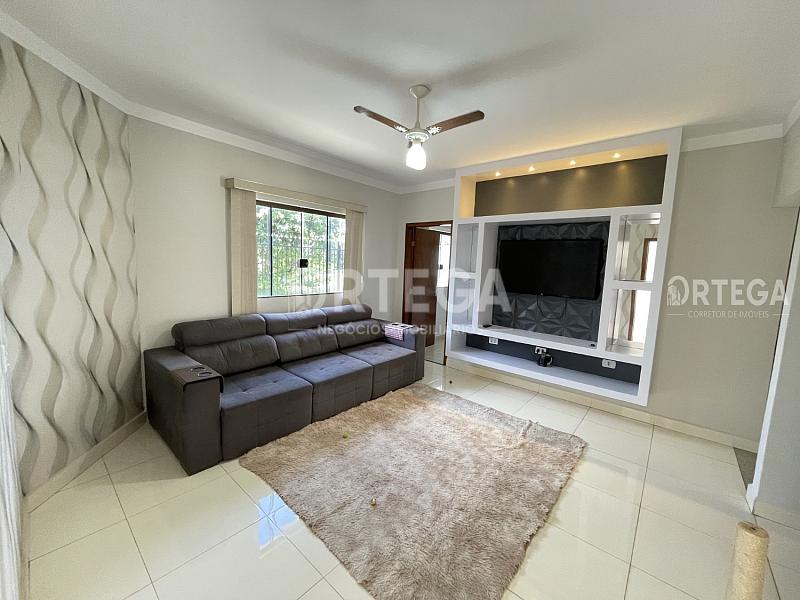 Casa com 03 quartos a venda em Maringá PR. Ebenezer. — foto 4