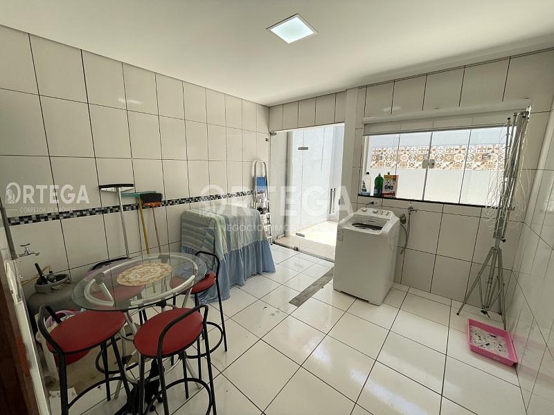 Casa com 03 quartos a venda em Maringá PR. Ebenezer. — foto 14