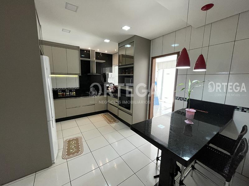 Casa com 03 quartos a venda em Maringá PR. Ebenezer. — foto 12