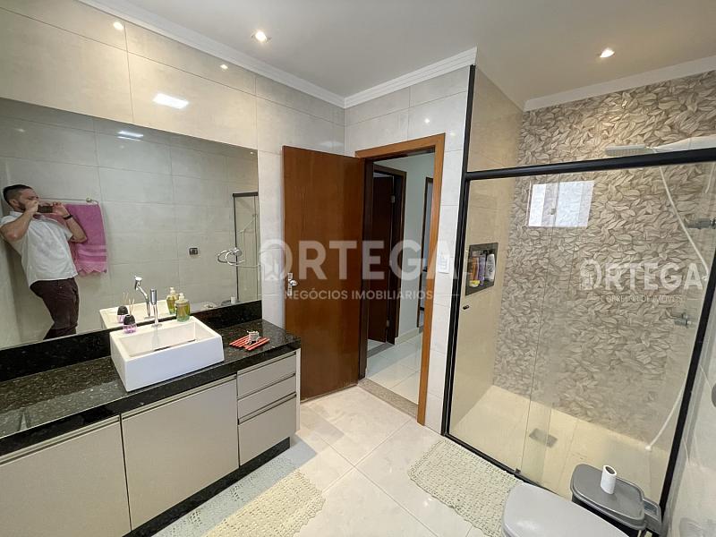 Casa com 03 quartos a venda em Maringá PR. Ebenezer. — foto 9