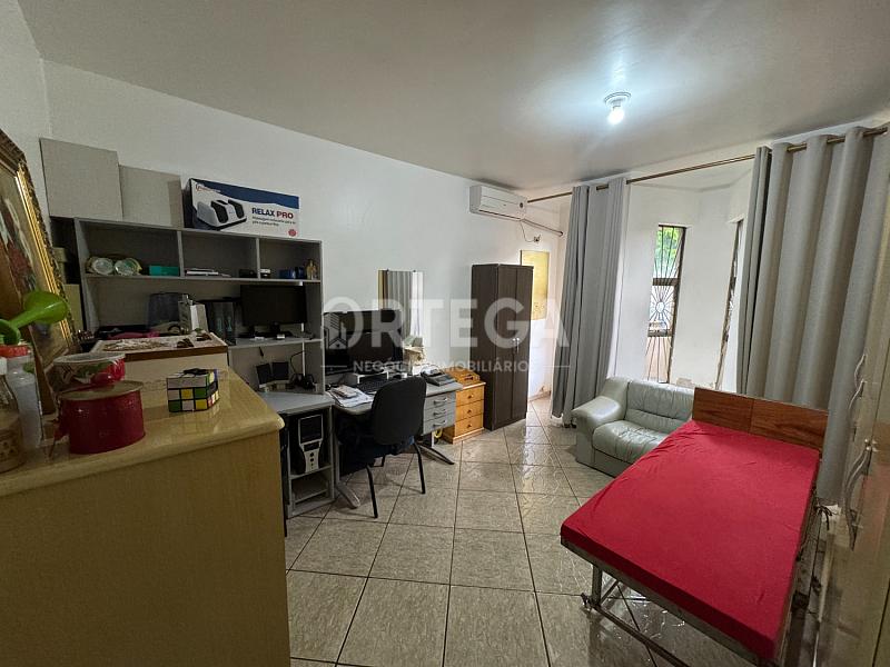 Casa com 06 quartos a venda em Jandaia do Sul PR. — foto 8