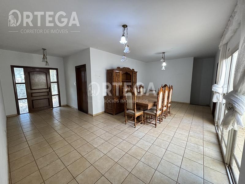 Casa com 05 quartos a venda em Maringá PR. Zona 05. — foto 5