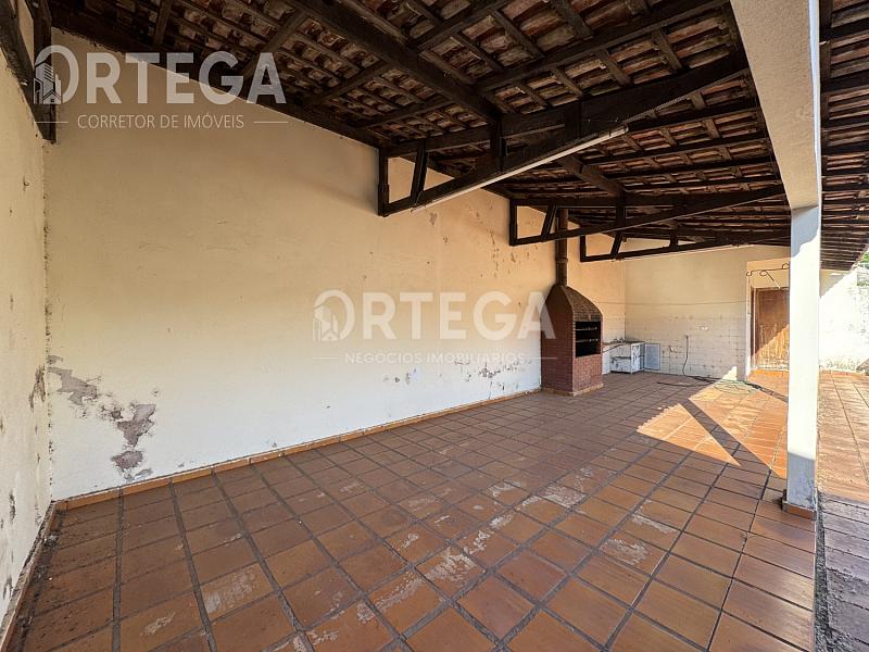 Casa com 05 quartos a venda em Maringá PR. Zona 05. — foto 11