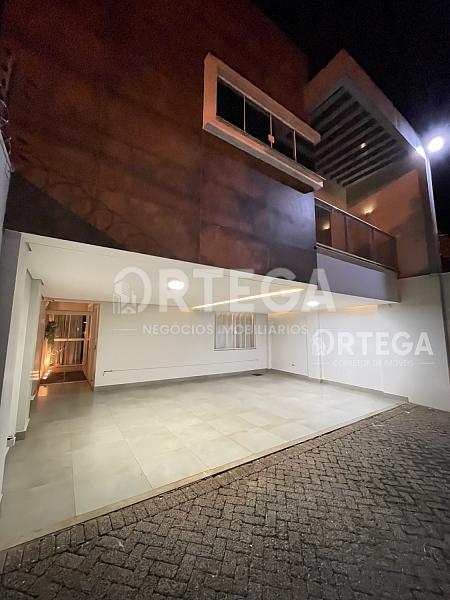 Casa a venda com 03 suítes em Maringá PR. Jd. Espanha. — foto 2