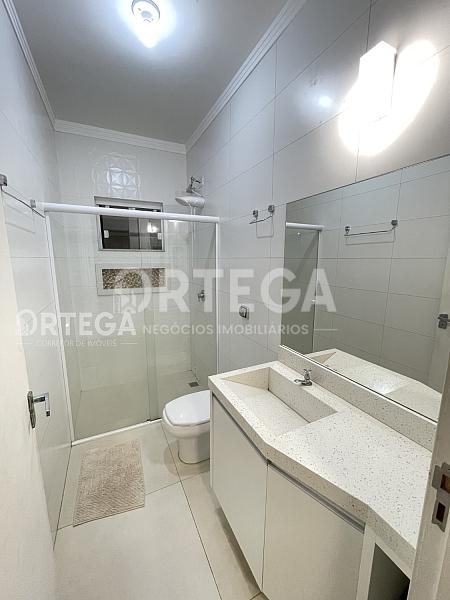 Casa a venda com 03 suítes em Maringá PR. Jd. Espanha. — foto 32