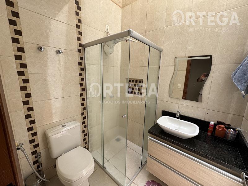 Casa com 03 quartos a venda em Maringá PR. Jd. Paris. — foto 10