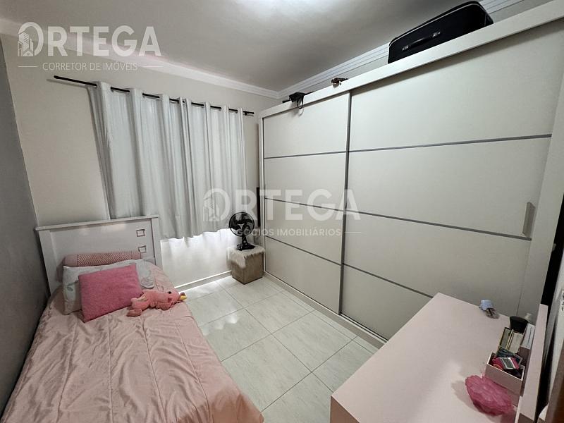 Casa com 03 quartos a venda em Maringá PR. Jd. Paris. — foto 9