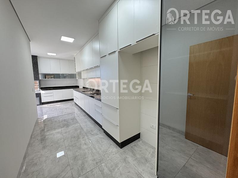 Casa com 03 quartos a venda em Maringá PR. Jd. Moreschi. — foto 13