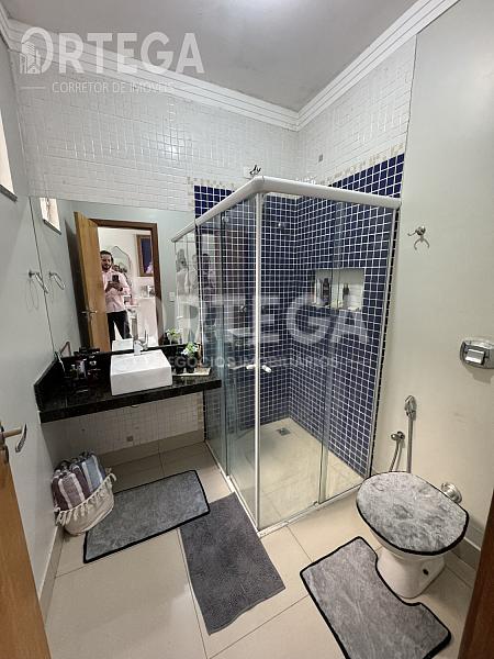 Casa com 03 quartos a venda em Maringá PR. Jd. Espanha. — foto 10