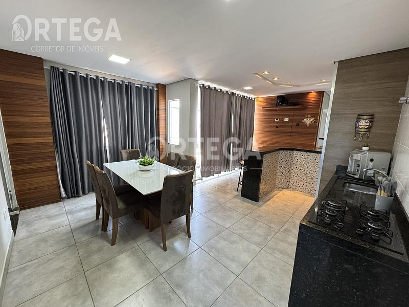 Casa com 03 quartos a venda em Maringá PR. Jd. Espanha. — foto 12