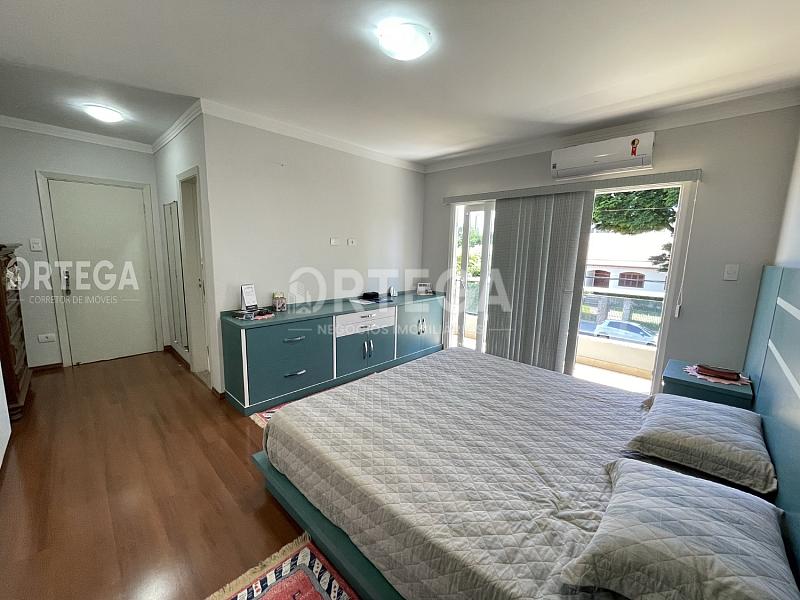 Casa com 04 quartos a venda em Maringá PR. Zona 04. — foto 13