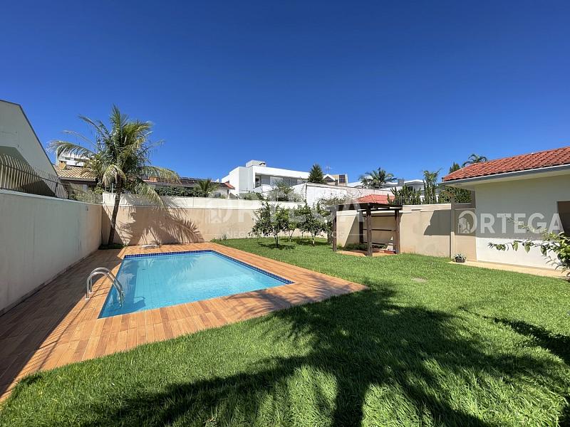 Casa com 04 quartos a venda em Maringá PR. Zona 04. — foto 2