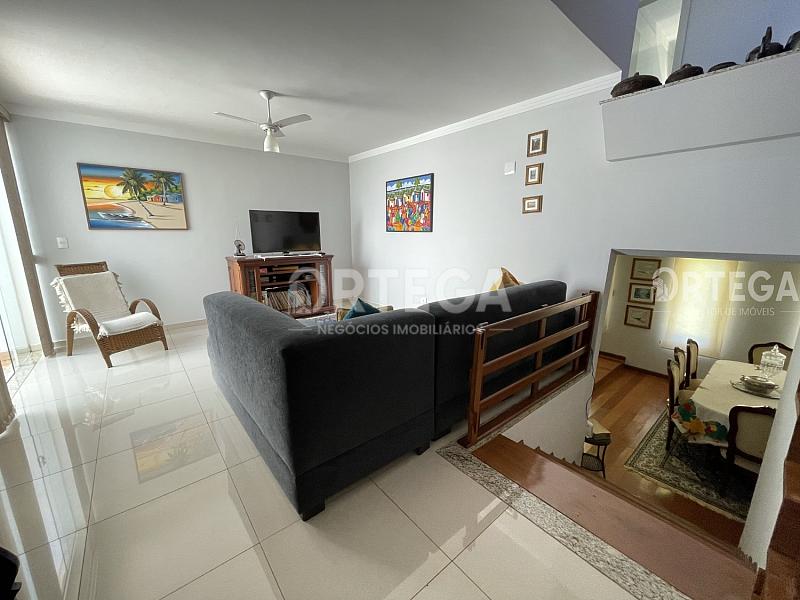 Casa com 04 quartos a venda em Maringá PR. Zona 04. — foto 26