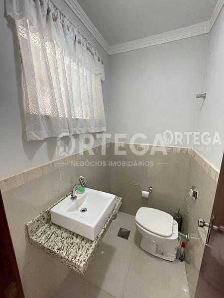 Casa com 04 quartos a venda em Maringá PR. Zona 04. — foto 27