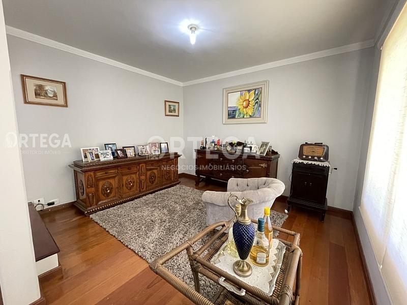 Casa com 04 quartos a venda em Maringá PR. Zona 04. — foto 30