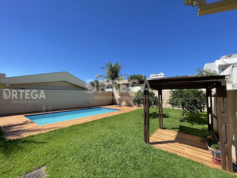 Casa com 04 quartos a venda em Maringá PR. Zona 04. — foto 3