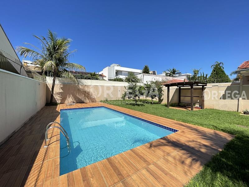 Casa com 04 quartos a venda em Maringá PR. Zona 04. — foto 4