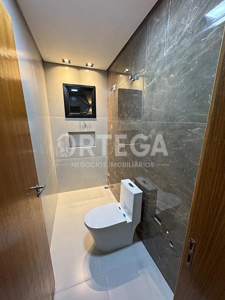 Casa com 03 suítes a venda em Maringá PR. Jd. Tóquio. — foto 34