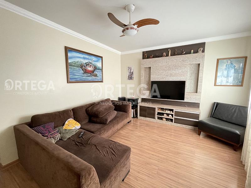 Casa com 03 quartos a venda em Maringá PR. Jd. Paris v3 — foto 13