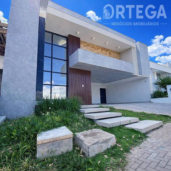 Casa com 03 Su�tes a venda em Maring� PR. Cond. Hayashi 1