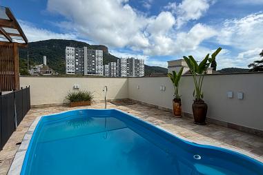 Casa Dúplex de Alto Padrão à Venda no Pedra Branca com 362m² e Energia Solar