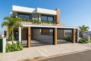 Casa com 4 quartos à venda, 215m², 4 banheiros, 2 garagens - Pedra Branca - Palhoça