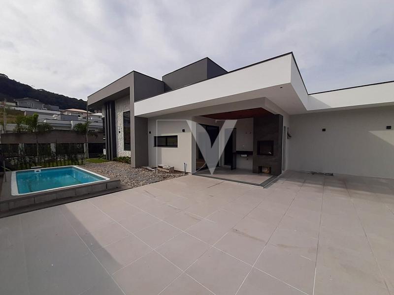 Casa em Terreno de Esquina no Green Village � 3 Quartos, Piscina e Espa�o Gourmet, em S�o Sebasti�o, Palho�a-SC 8