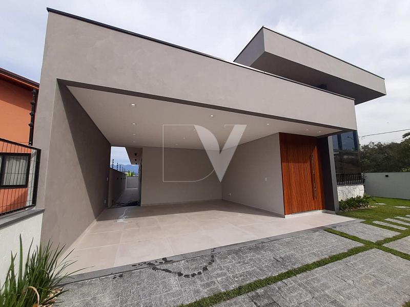 Casa em Terreno de Esquina no Green Village � 3 Quartos, Piscina e Espa�o Gourmet, em S�o Sebasti�o, Palho�a-SC 12