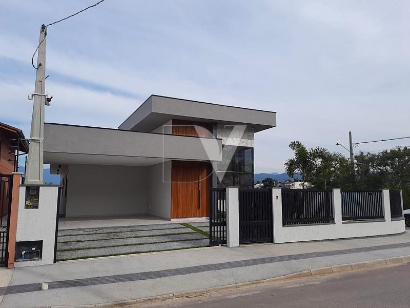 Casa em Terreno de Esquina no Green Village � 3 Quartos, Piscina e Espa�o Gourmet, em S�o Sebasti�o, Palho�a-SC 13