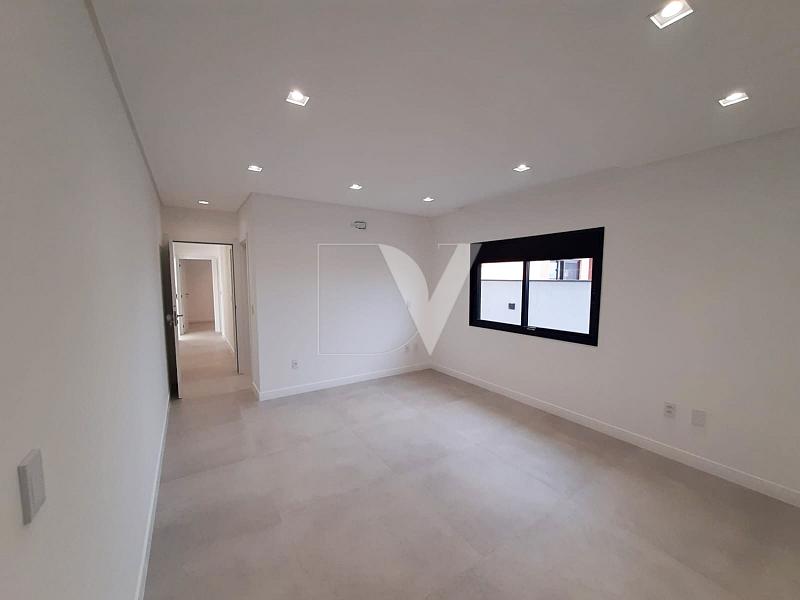 Casa em Terreno de Esquina no Green Village � 3 Quartos, Piscina e Espa�o Gourmet, em S�o Sebasti�o, Palho�a-SC 10