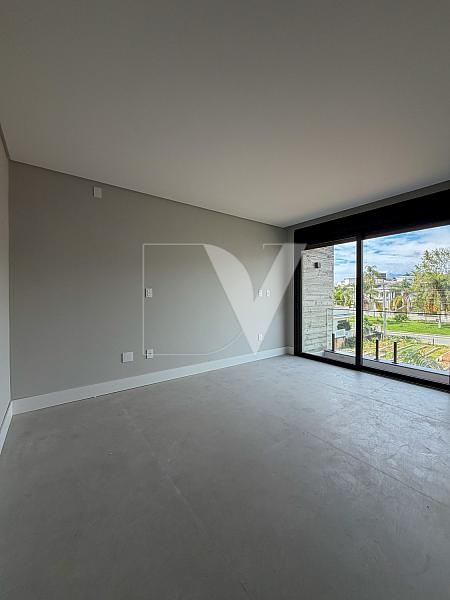 Casa de Luxo com 4 Quartos no Condom�nio Reserva da Pedra - Palho�a/SC 18