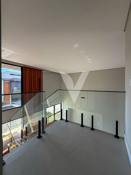 Casa de Luxo com 4 Quartos no Condom�nio Reserva da Pedra - Palho�a/SC 16