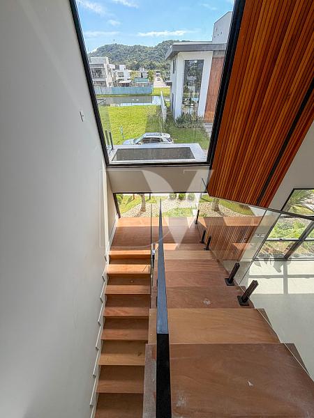 Casa de Luxo com 4 Quartos no Condom�nio Reserva da Pedra - Palho�a/SC 15