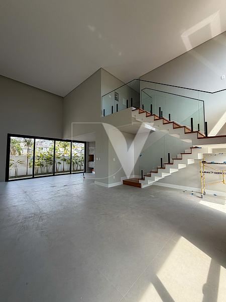 Casa de Luxo com 4 Quartos no Condom�nio Reserva da Pedra - Palho�a/SC 7