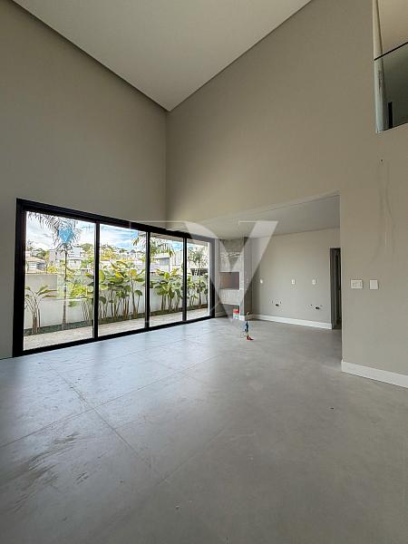 Casa de Luxo com 4 Quartos no Condom�nio Reserva da Pedra - Palho�a/SC 8