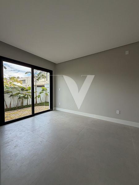 Casa de Luxo com 4 Quartos no Condom�nio Reserva da Pedra - Palho�a/SC 14